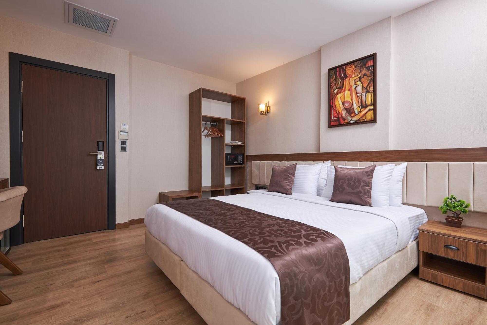 Trademark Collection By Wyndham Operla Airport מלון 4*